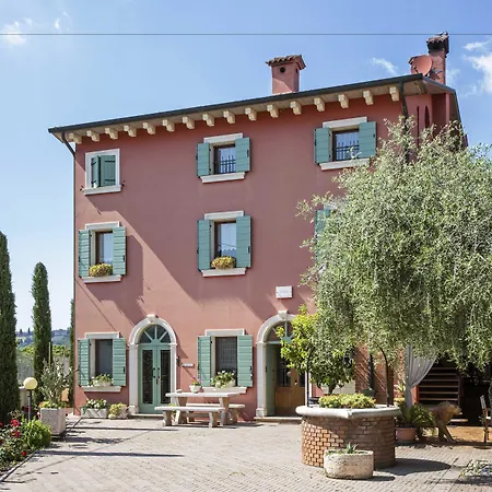 Relais Ca' Maddalena Gospodarstwo agroturystyczne Villafranca di Verona